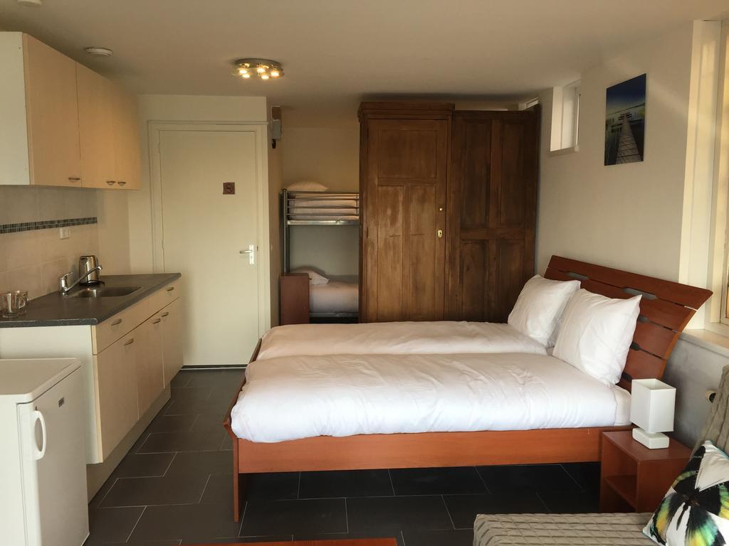 Budget Hotel De Witte Hoeck Amsterdam Wormerveer Dış mekan fotoğraf