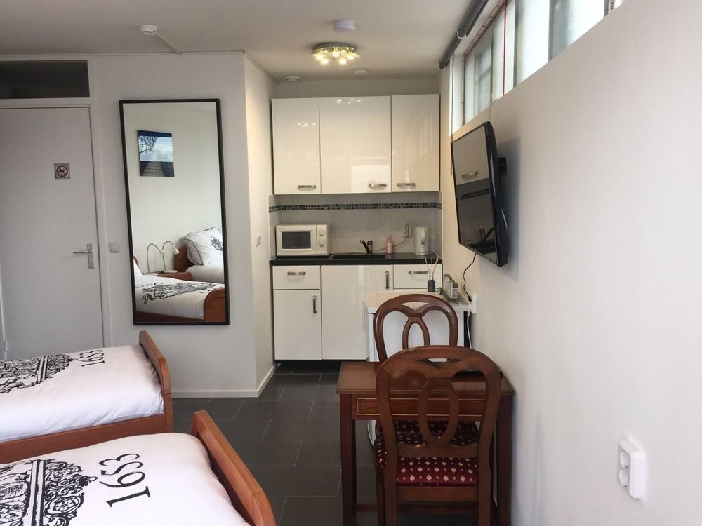 Budget Hotel De Witte Hoeck Amsterdam Wormerveer Dış mekan fotoğraf